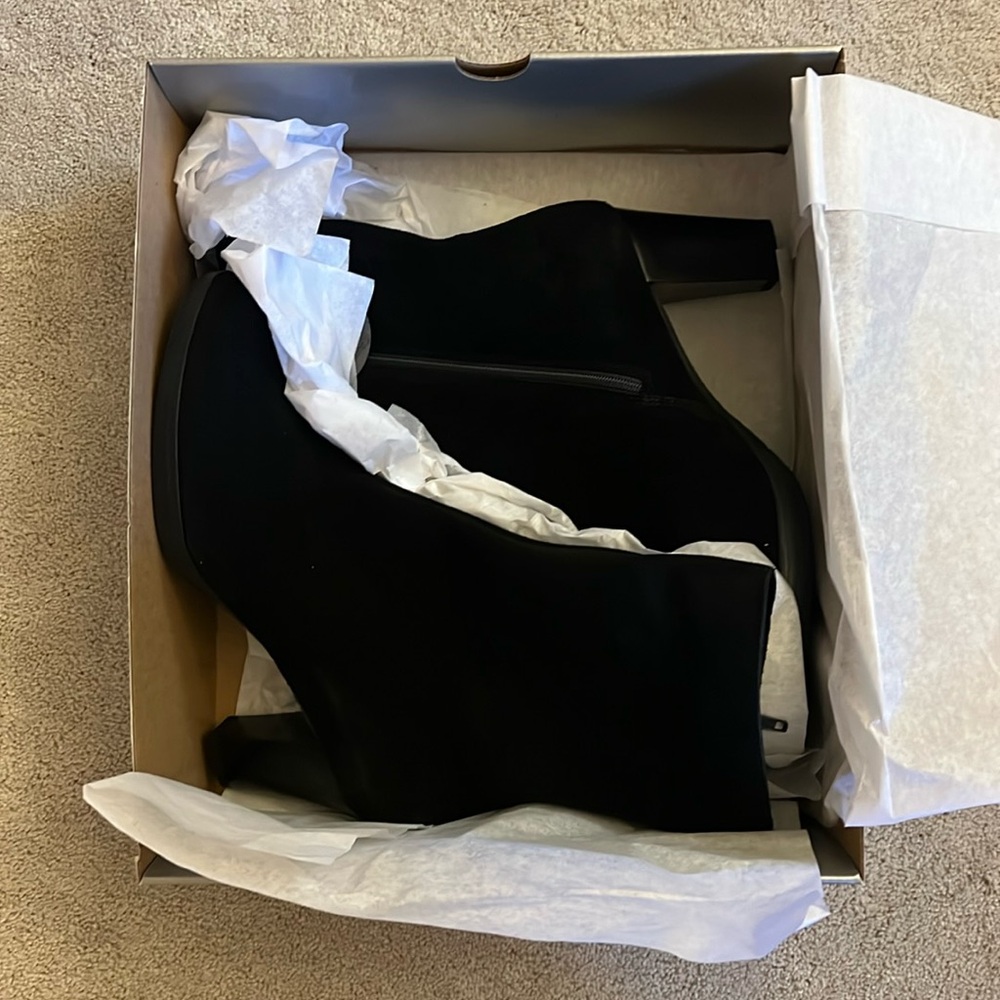NIB La Canadienne Kate Waterproof Boots